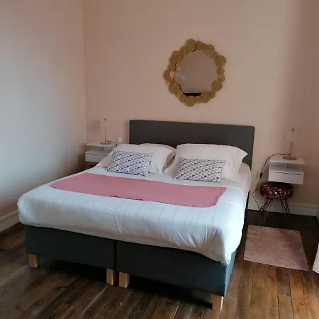 Les Ramandes Appartements Au Coeur Du Village Marcillac-la-Croisille Exterior photo